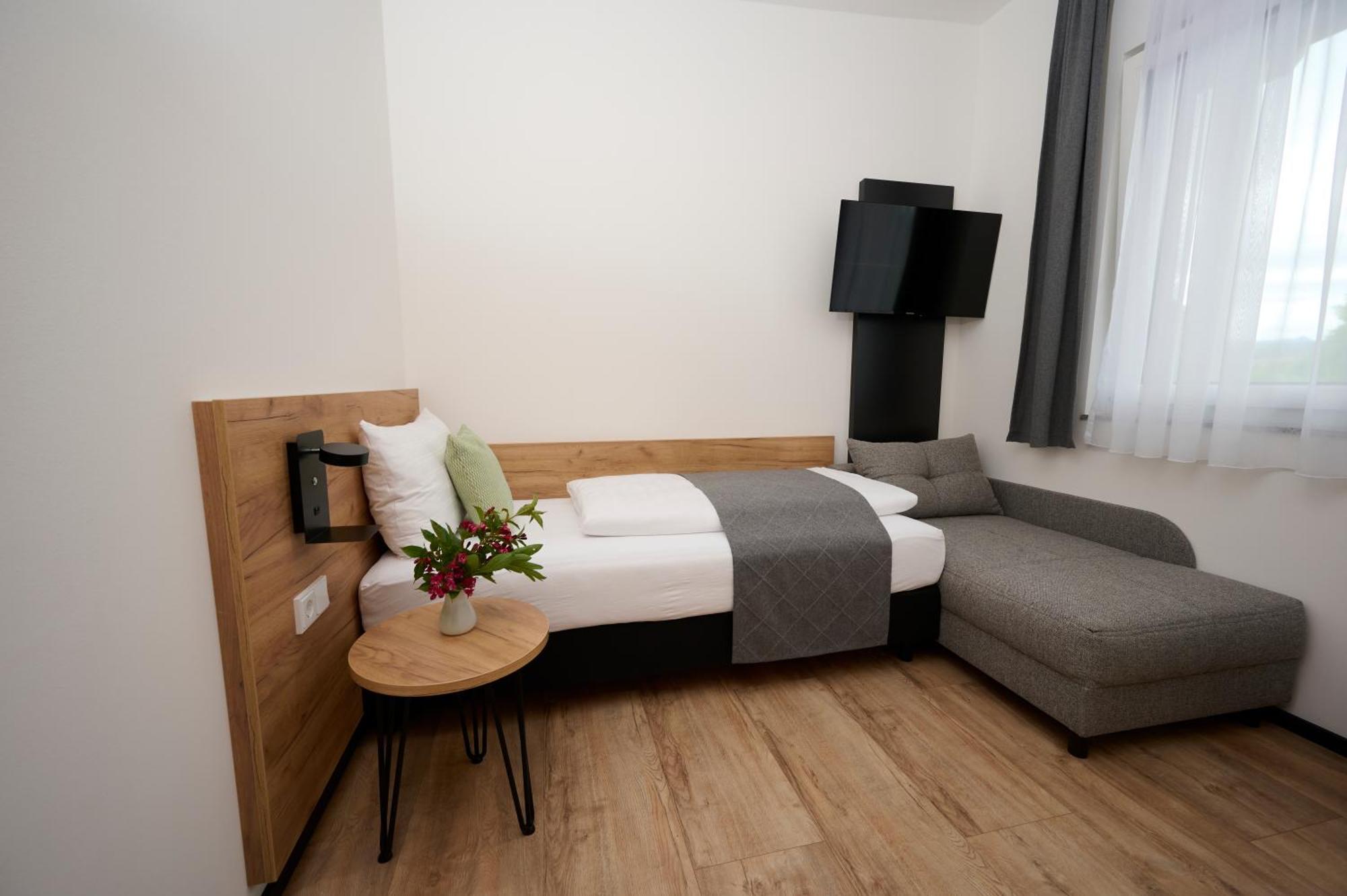 Laudach Bed & Breakfast *